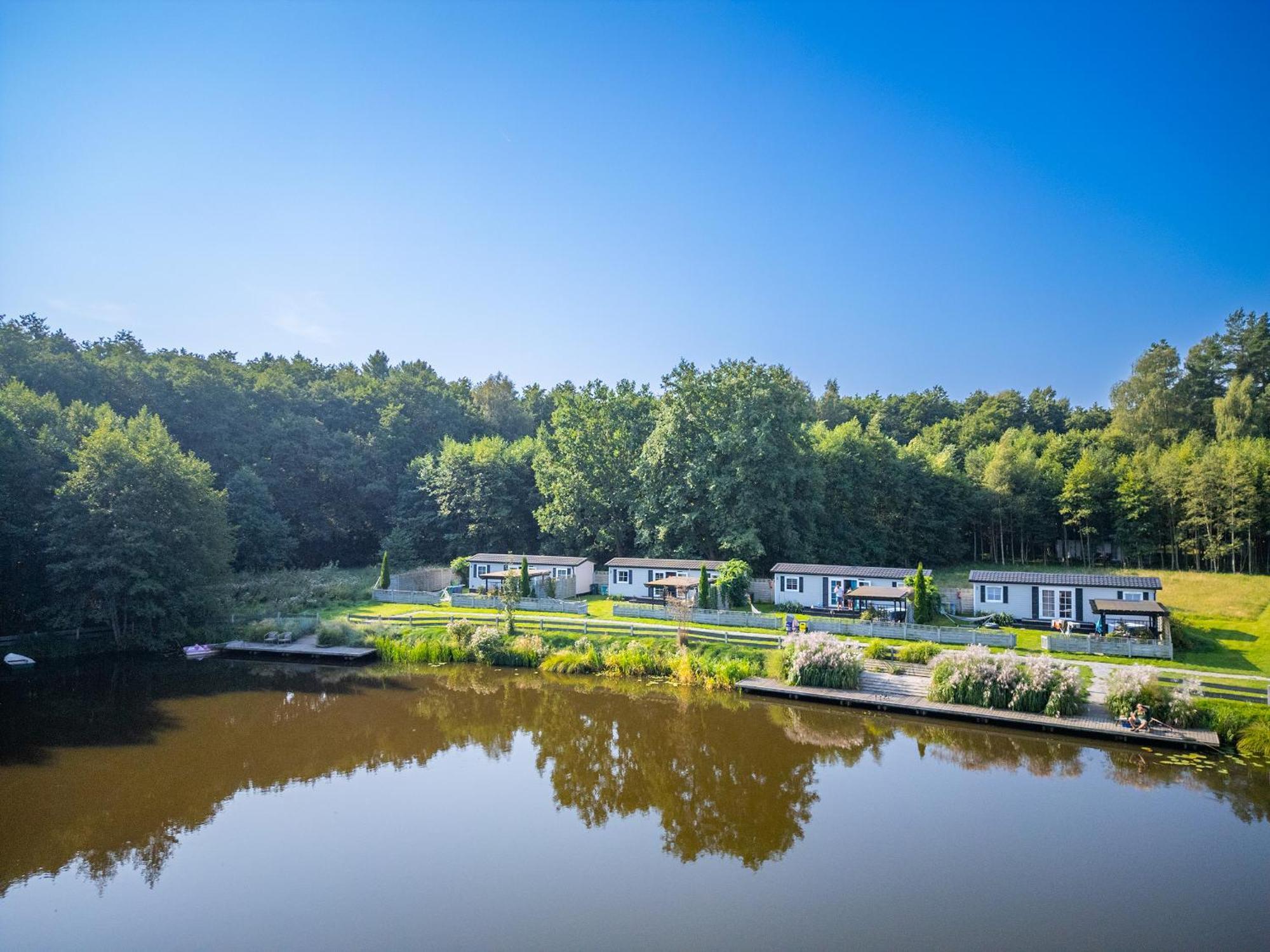 Domki Drewniane Na Splawiu Nad Morzem Ujście-Darłowskie المظهر الخارجي الصورة